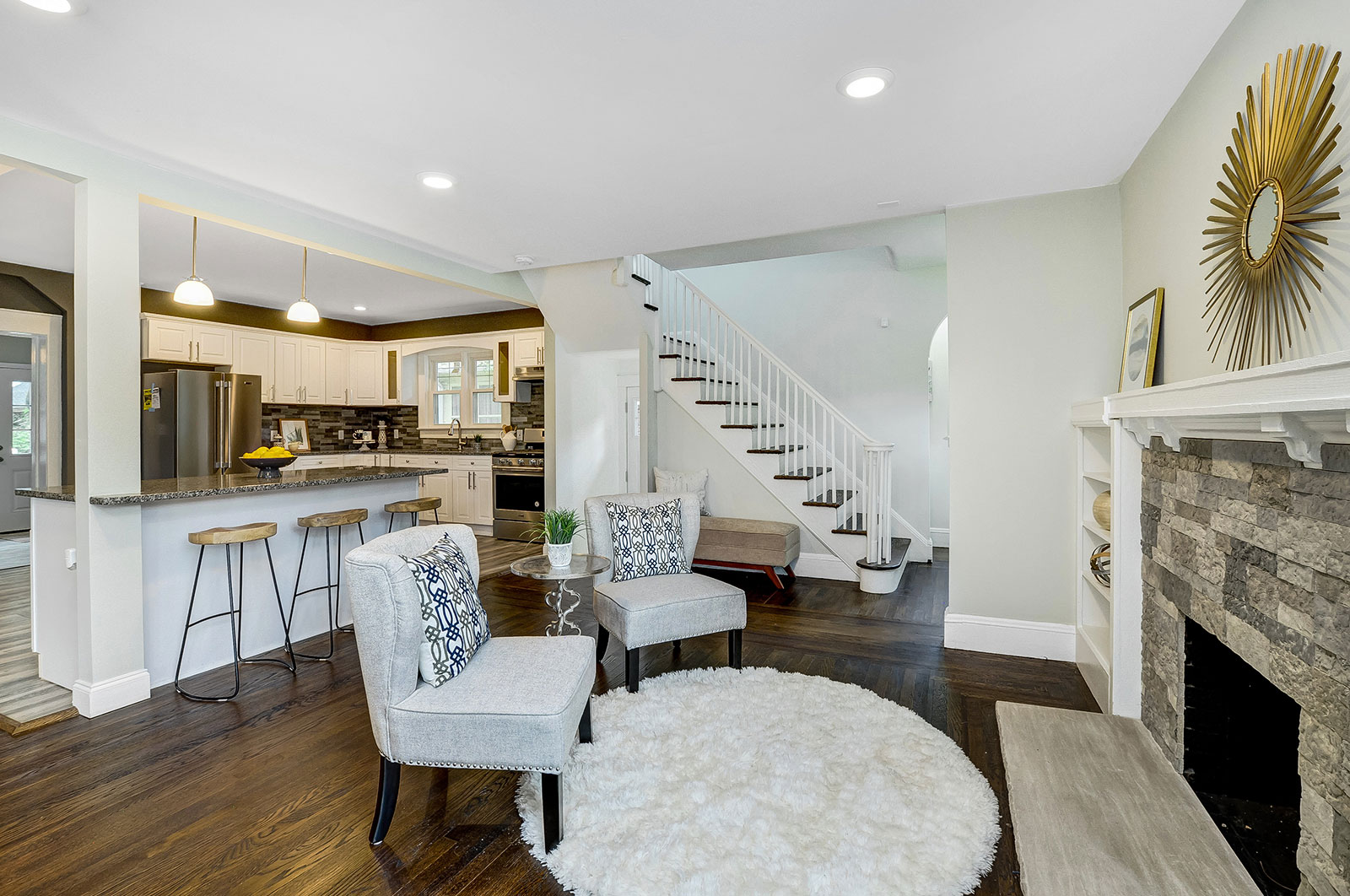 ball-terrace-model-staging-interior-design-family-room-kitchen